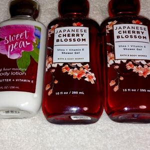 Bath and body works shower gel and lotion